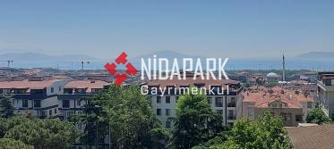NİDAPARK GAYRİMENKULDEN DENİZ MANZARALI 1+1 EŞYALI KİRALIK DAİRE