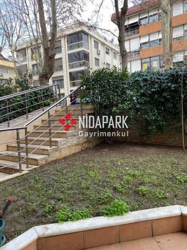 NİDAPARK GAYRİMENKUL'DEN YEŞİLYURT'UN EN GÜZEL SOKAĞINDA 3+1